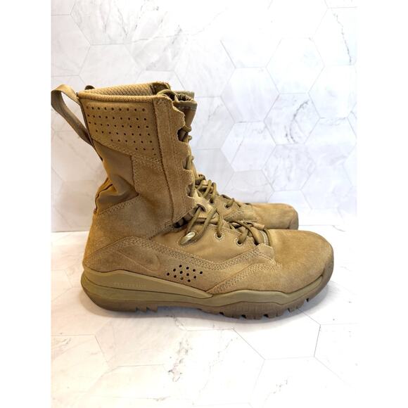 Nike Boots SFB Field 2 Coyote Brown Size 7 Suede 8\